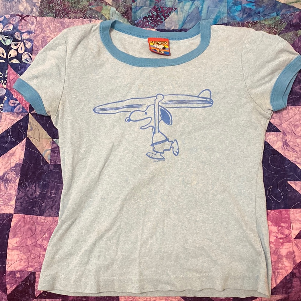 Youth medium Snoopy shirt ! Great for kids :)